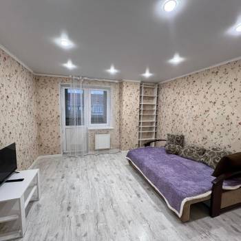 Сдается 2-х комнатная квартира, 72 м²