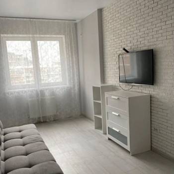 Сдается 1-комнатная квартира, 37 м²