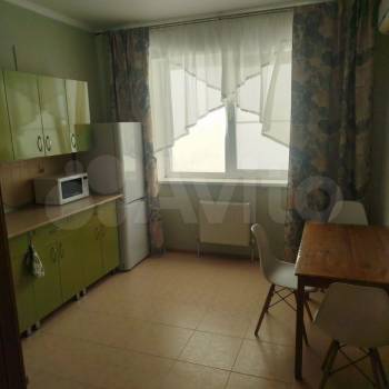 Сдается 1-комнатная квартира, 46 м²