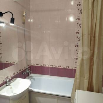 Сдается 1-комнатная квартира, 46 м²