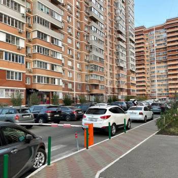 Сдается 1-комнатная квартира, 55 м²