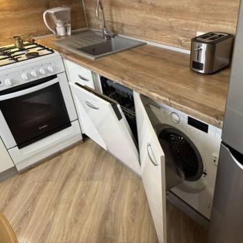 Продается 1-комнатная квартира, 45,7 м²