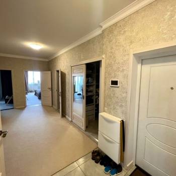 Продается 3-х комнатная квартира, 101 м²