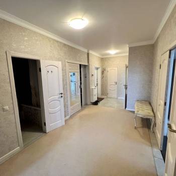 Продается 3-х комнатная квартира, 101 м²