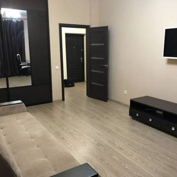 Сдается 1-комнатная квартира, 50 м²