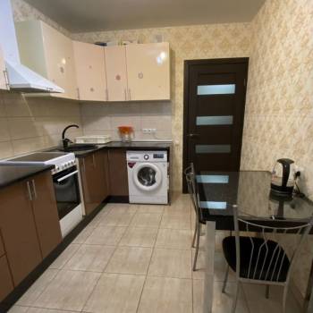 Продается 1-комнатная квартира, 32 м²