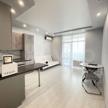 Продается 1-комнатная квартира, 53 м²