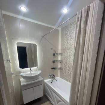 Сдается 2-х комнатная квартира, 64 м²