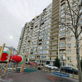 Продается 1-комнатная квартира, 42,9 м²