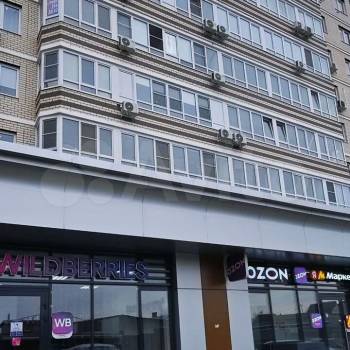Продается 1-комнатная квартира, 42,9 м²