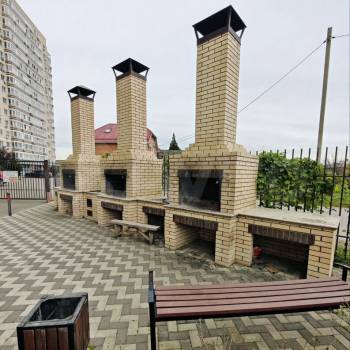 Продается 1-комнатная квартира, 42,9 м²