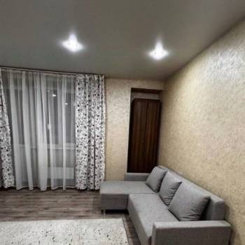 Сдается 1-комнатная квартира, 40 м²