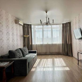 Сдается 2-х комнатная квартира, 70 м²