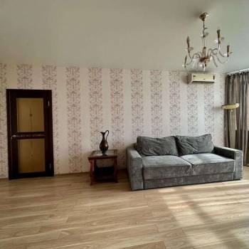 Сдается 2-х комнатная квартира, 70 м²