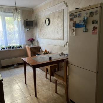 Продается Многокомнатная квартира, 75 м²