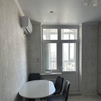 Сдается 1-комнатная квартира, 41 м²