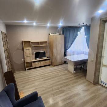 Продается 1-комнатная квартира, 32 м²