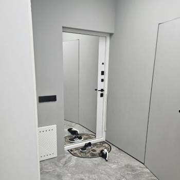 Продается 1-комнатная квартира, 96,6 м²