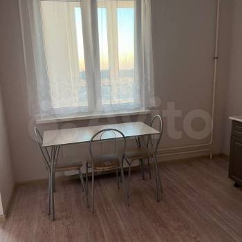 Продается 1-комнатная квартира, 26,7 м²