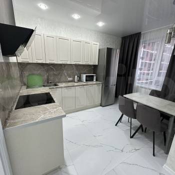 Сдается Многокомнатная квартира, 66,7 м²