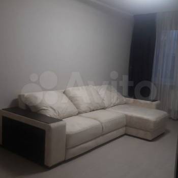 Сдается 1-комнатная квартира, 42 м²