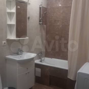 Сдается 1-комнатная квартира, 42 м²