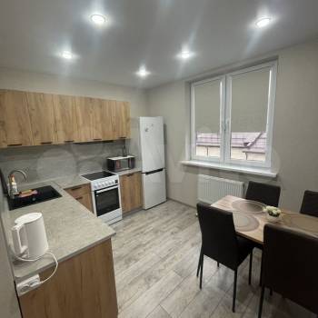 Сдается 2-х комнатная квартира, 61 м²