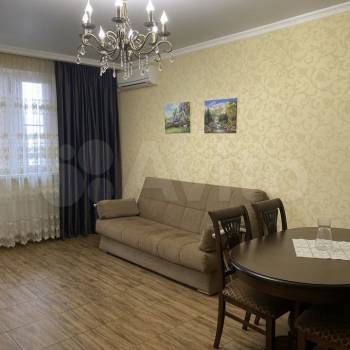 Сдается 1-комнатная квартира, 55 м²
