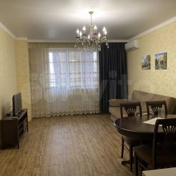 Сдается 1-комнатная квартира, 55 м²
