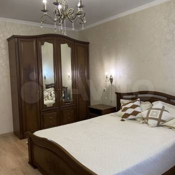 Сдается 1-комнатная квартира, 55 м²