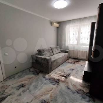 Сдается 1-комнатная квартира, 35 м²