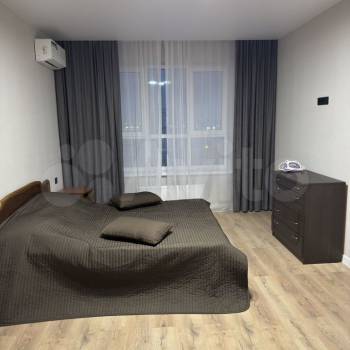 Сдается 1-комнатная квартира, 38 м²