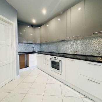 Продается 1-комнатная квартира, 40,9 м²