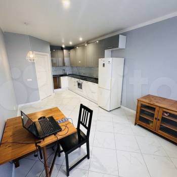 Продается 1-комнатная квартира, 40,9 м²