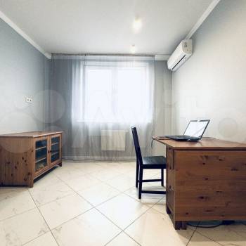 Продается 1-комнатная квартира, 40,9 м²