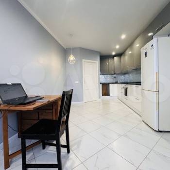 Продается 1-комнатная квартира, 40,9 м²