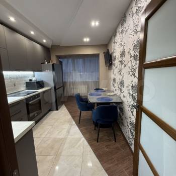 Продается 1-комнатная квартира, 40 м²