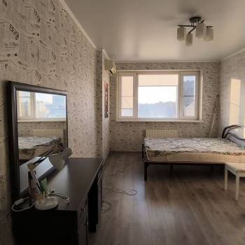 Продается 1-комнатная квартира, 43 м²