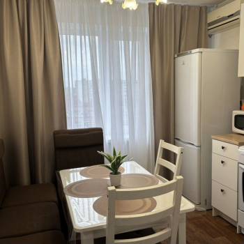 Сдается 1-комнатная квартира, 35 м²