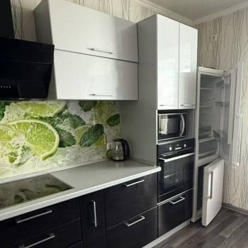 Продается 1-комнатная квартира, 36,4 м²