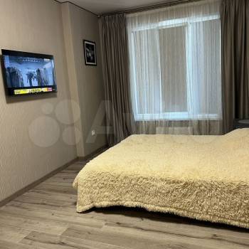 Сдается 1-комнатная квартира, 42 м²