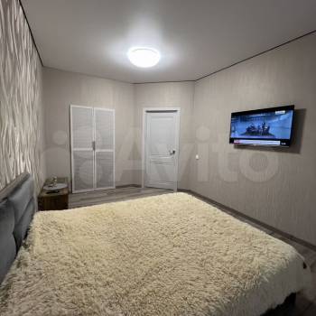 Сдается 1-комнатная квартира, 42 м²