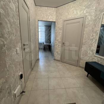 Сдается 1-комнатная квартира, 42 м²