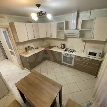 Сдается 2-х комнатная квартира, 62 м²