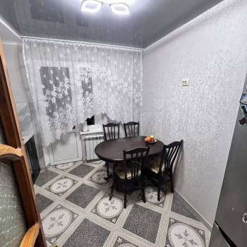 Продается 3-х комнатная квартира, 63 м²