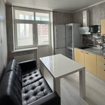 Сдается 1-комнатная квартира, 40 м²
