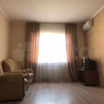 Сдается 1-комнатная квартира, 48 м²