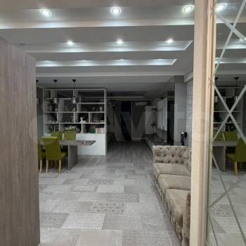 Продается 1-комнатная квартира, 52 м²