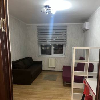 Продается 1-комнатная квартира, 37,6 м²