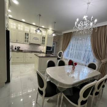 Продается Дом, 360 м²